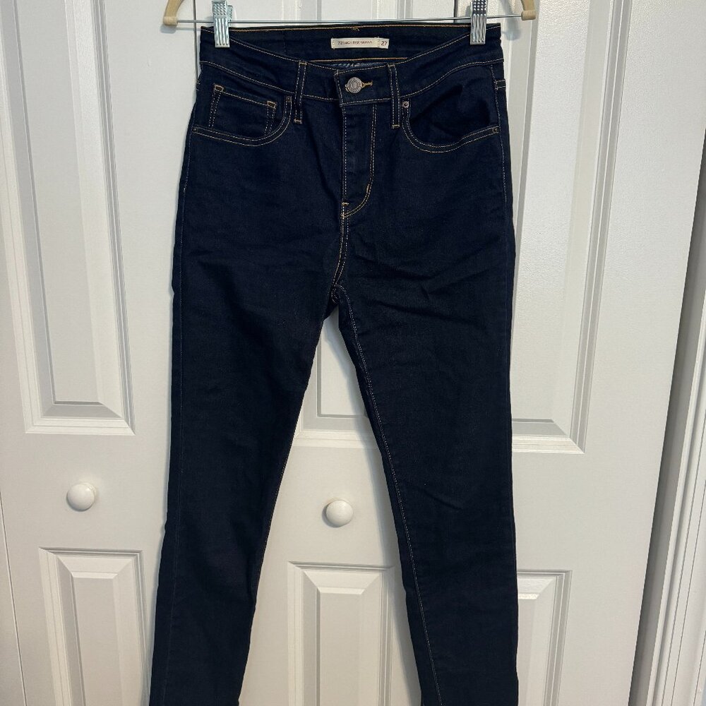 Levi's High Rise Skinny Jeans, Dark Wash, Size 27